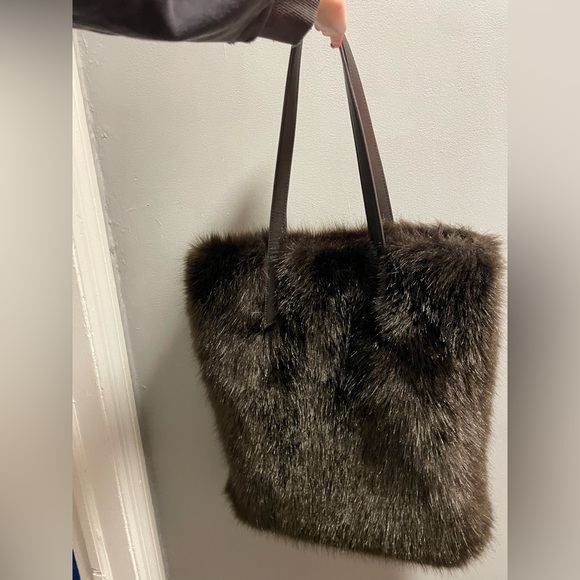 Urban Outfitters Faux Fur Tote Bag Y2K style - Picture 3 of 10